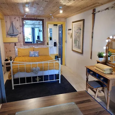 The Old Boat House * Carlingford